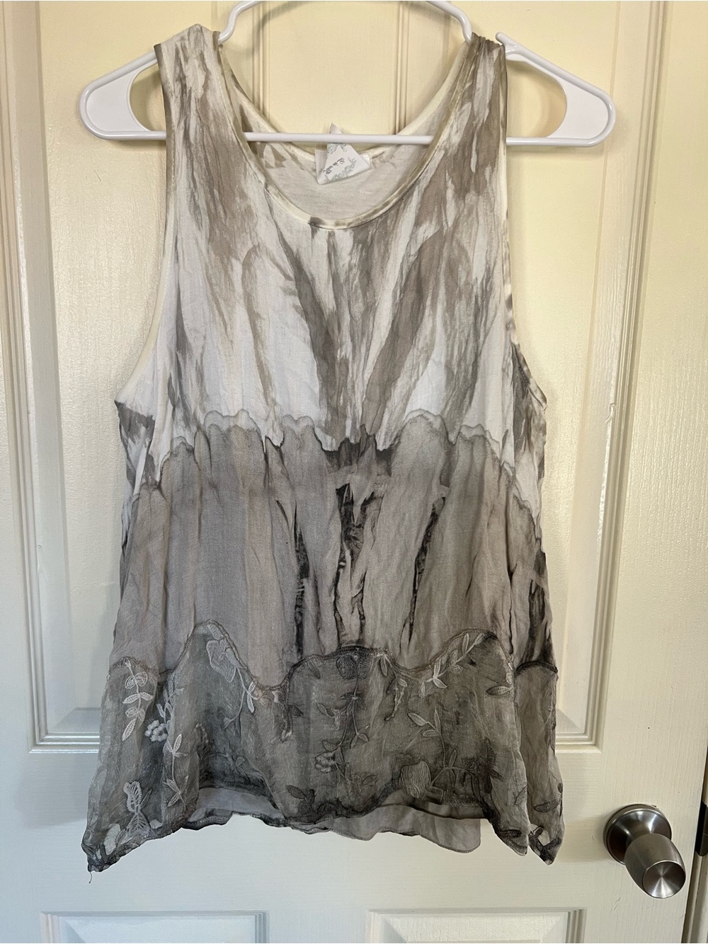 Fleur de Lis Boho Tie Dye Embroidered Hem Tank Top L